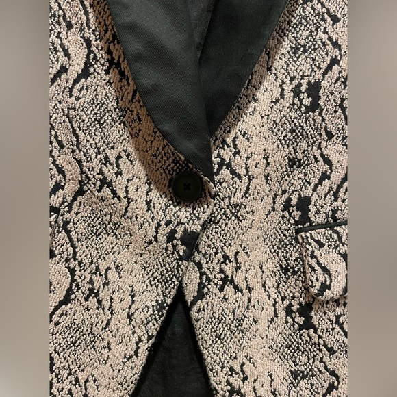 FREE PEOPLE {RARE} Femme Print Snake Blazer - Picture 7 of 10